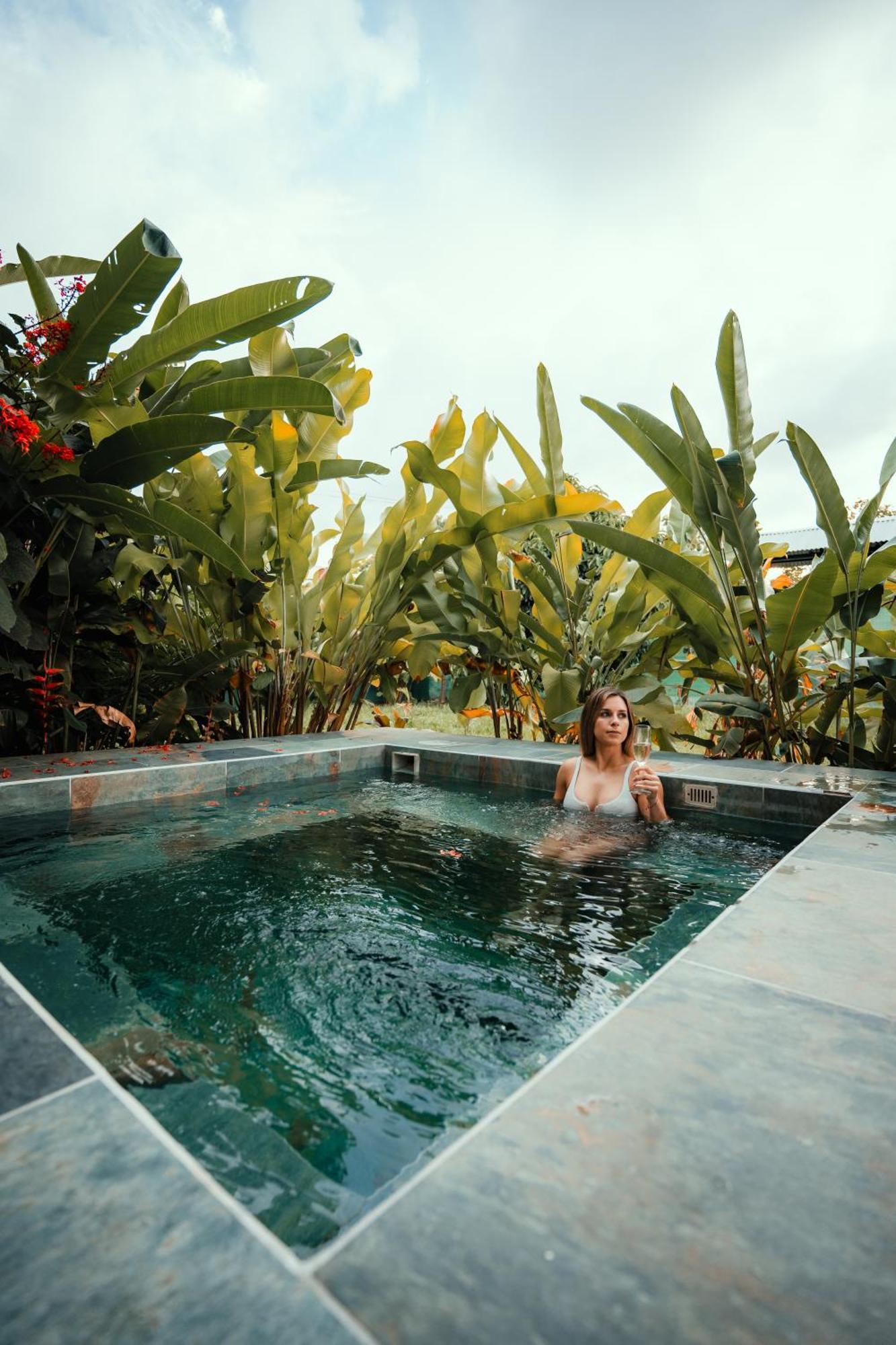 Namaitami Casa Hermosa Con Ac Y Piscina A Solo 650 Metros Del Parque Nacional Cahuita Dış mekan fotoğraf